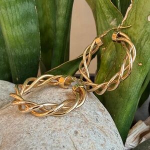 14 karat gold, twisty hoops